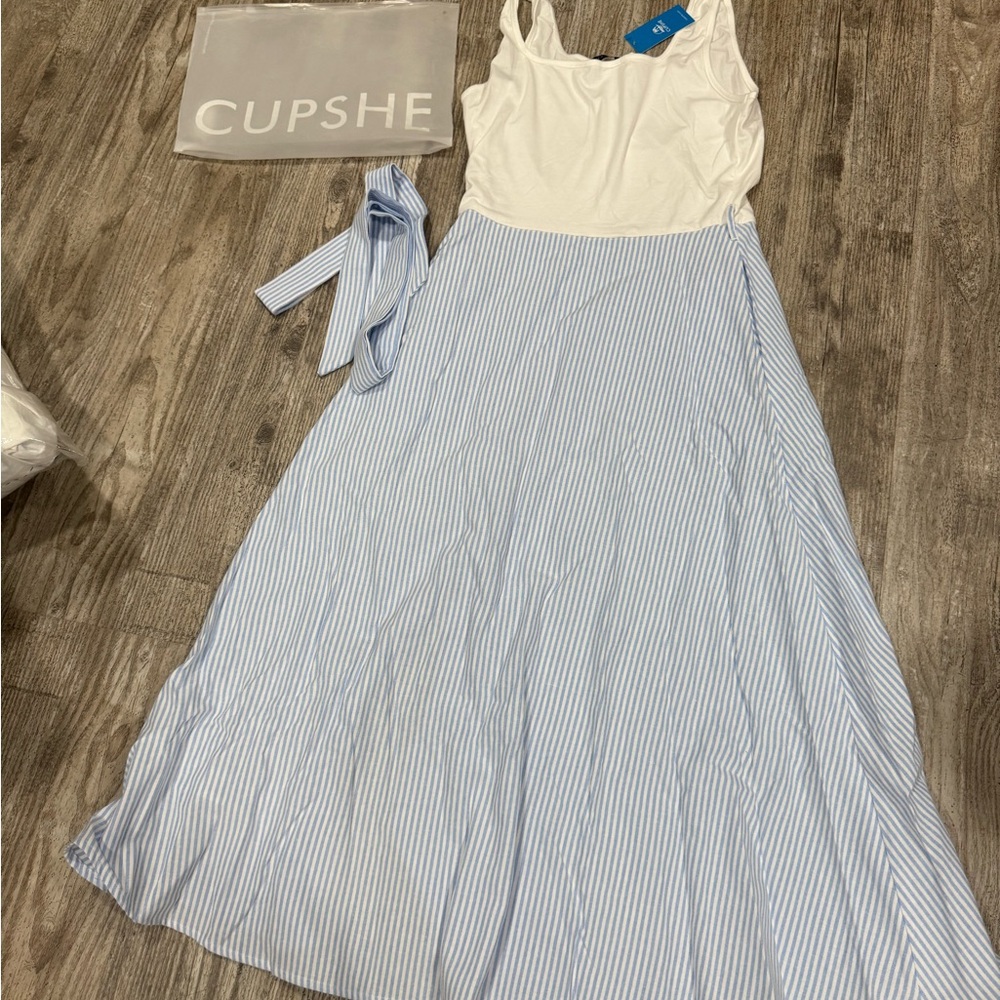 Cupshe White Branded Hang Tag